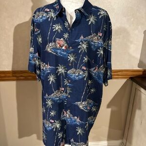 Nautical patriotic Navy Island Print Casual Shirt. Size XLT. Rayon